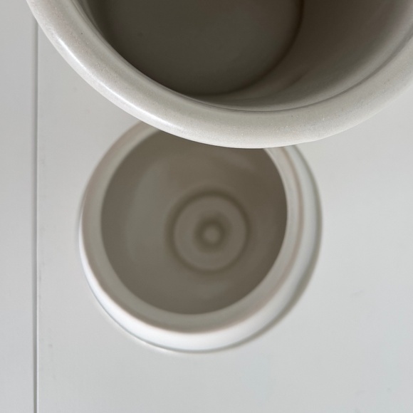 Pottery Barn Fire Hydrant Shaped Pet Treat Canister Ivory - Picture 4 of 7